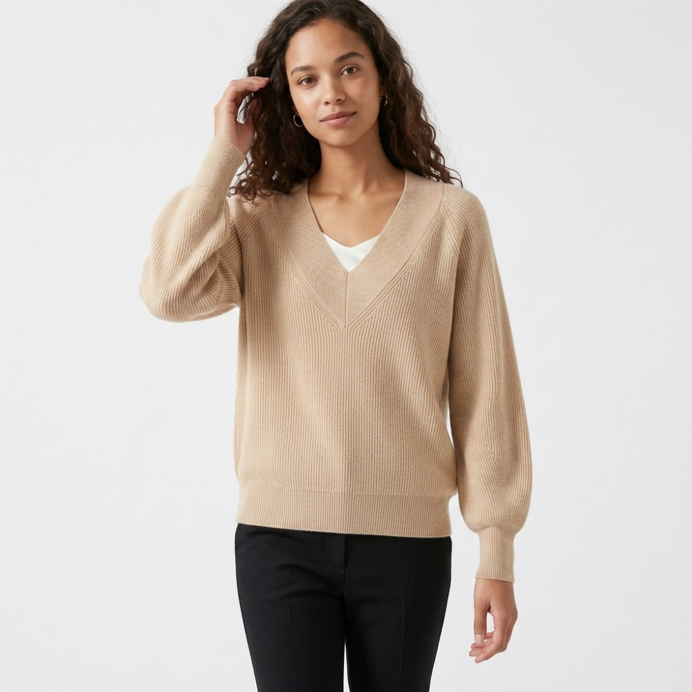 Stillridge – Cashmere Wool Sweater — Beige